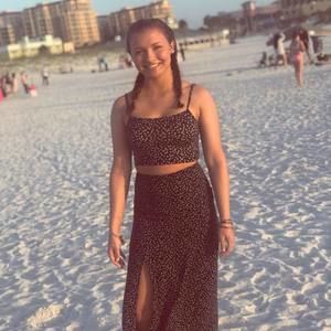 Meet your Posher, Cierra